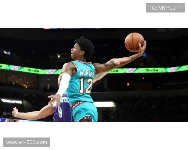 佩奇·布克斯荣获WNBA年度最佳新秀奖