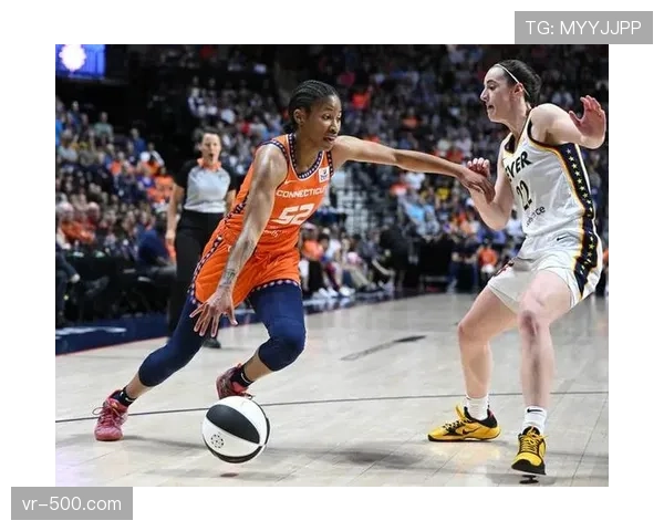 水星队新援卡罗琳·布拉德利禁区外盖帽效率达39%，3D防守体系升级